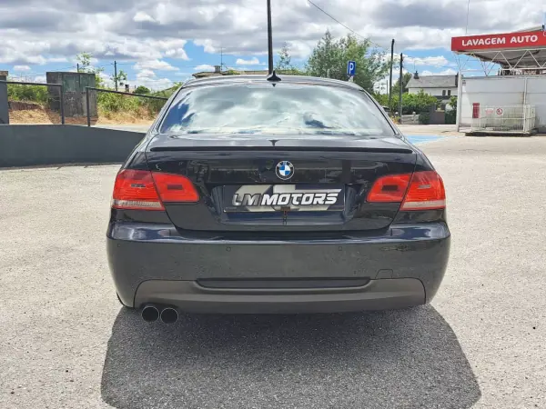 BMW 320 2008 - 13750 EUR, 258755 km - AUTO.MOTO.pt - 258755km - foto 8 de 35