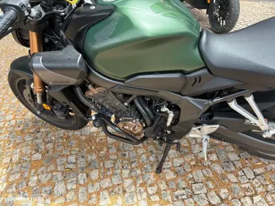 Honda CB 1100 2024 - 7550 EUR, 17666 km - AUTO.MOTO.pt - 17666km - foto 10 de 13