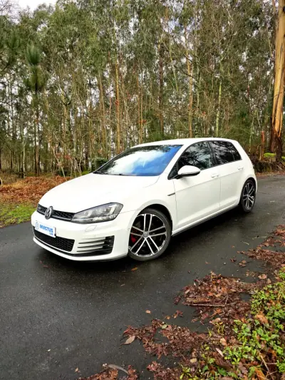 Volkswagen Golf 2015 - 18990 EUR, 167000 km - AUTO.MOTO.pt - 167000km - foto 2 de 30