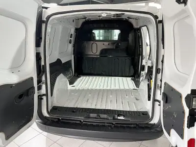 Renault 2021 - 11600 EUR, 110358 km - AUTO.MOTO.pt - 110358km - foto 20 de 20