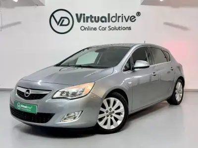 Opel Astra 2012 - 6250 EUR, 154000 km - AUTO.MOTO.pt - 154000km - foto 12 de 52