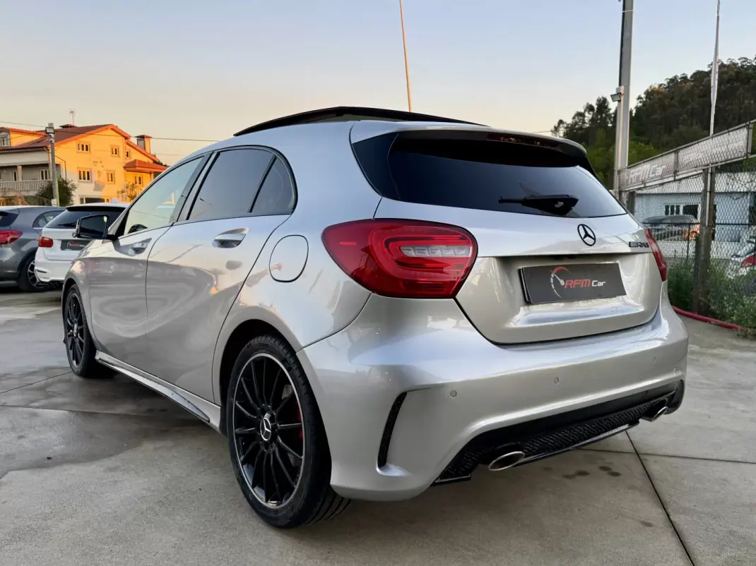 Mercedes-Benz A 180 2015 - 16500 EUR, 170000 km - AUTO.MOTO.pt - 170000km - foto 11 de 23