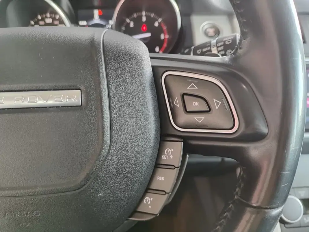 Land Rover Range Rover Evoque 2016 - 22750 EUR, 86400 km - AUTO.MOTO.pt - 86400km - foto 26 de 35