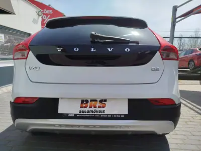 Volvo V40 Cross Country 2014 - 13950 EUR, 143620 km - AUTO.MOTO.pt - 143620km - foto 3 de 19