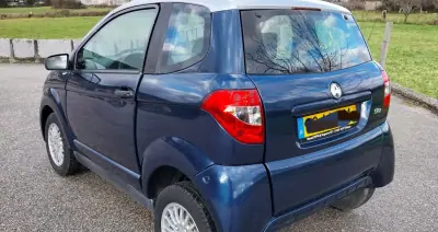 Aixam City 2011 - 7900 EUR, 35000 km - AUTO.MOTO.pt - 35000km - foto 4 de 7