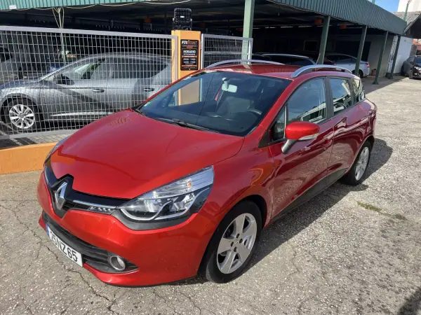 Renault Clio Sport Tourer 2013 - 6950 EUR, 167808 km - AUTO.MOTO.pt - 167808km - foto 2 de 12
