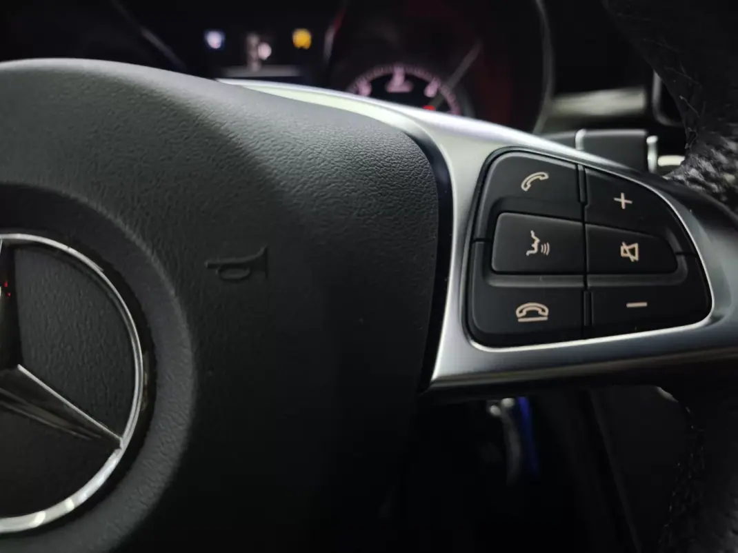 Mercedes-Benz C 220 2017 - 30950 EUR, 148819 km - AUTO.MOTO.pt - 148819km - foto 25 de 44