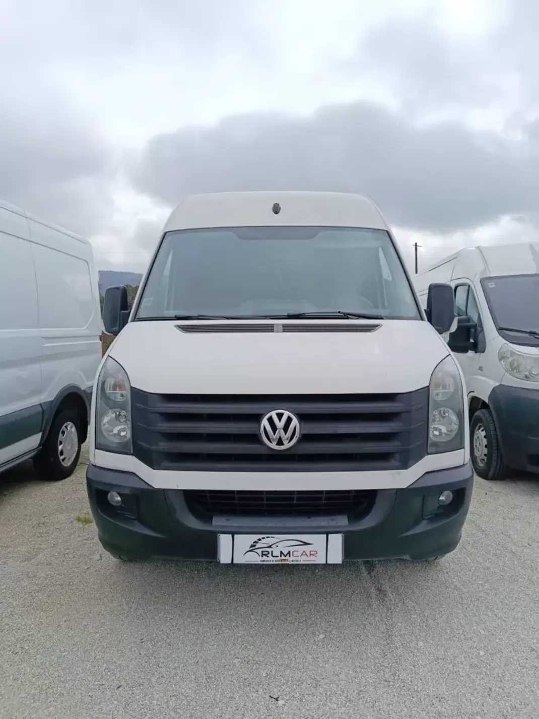 Volkswagen Crafter 2013 - 123 EUR, 123 km - AUTO.MOTO.pt - 123km - foto 1 de 8