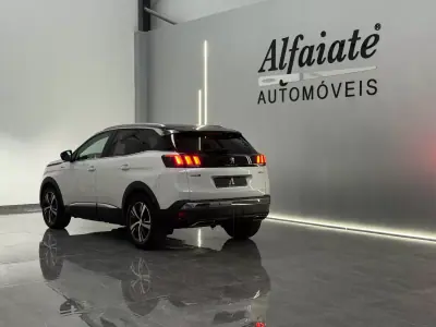 Peugeot 3008 2019 - 18990 EUR, 67000 km - AUTO.MOTO.pt - 67000km - foto 7 de 22