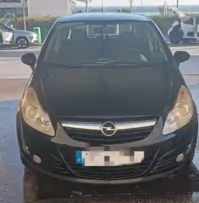 Opel Corsa 2007 - 3000 EUR, 205000 km - AUTO.MOTO.pt - 205000km - foto 1 de 8