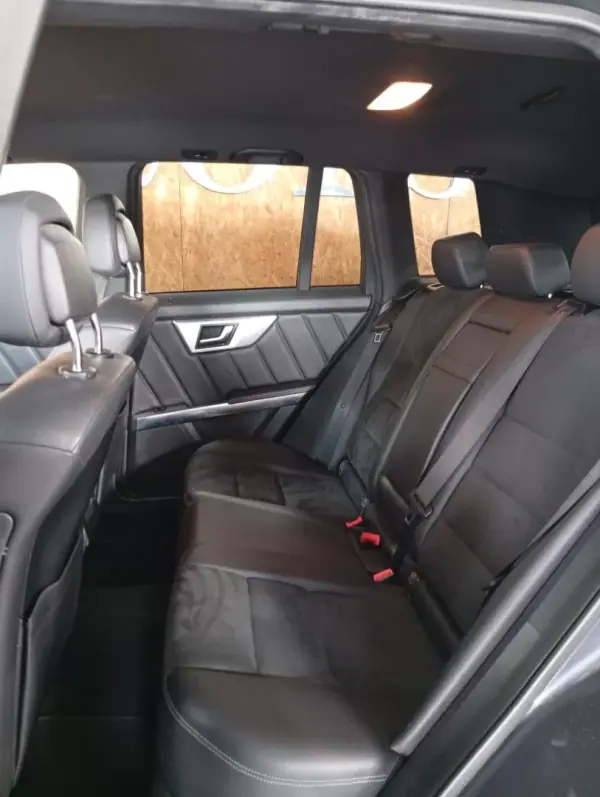 Mercedes-Benz GLK 250 2013 - 16900 EUR, 238000 km - AUTO.MOTO.pt - 238000km - foto 10 de 20