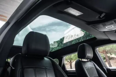 Land Rover Range Rover Evoque 2020 - 32990 EUR, 129590 km - 129590km - foto 31 de 38