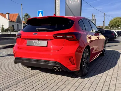 Ford Focus 2023 - 18500 EUR, 79000 km - AUTO.MOTO.pt - 79000km - foto 6 de 19