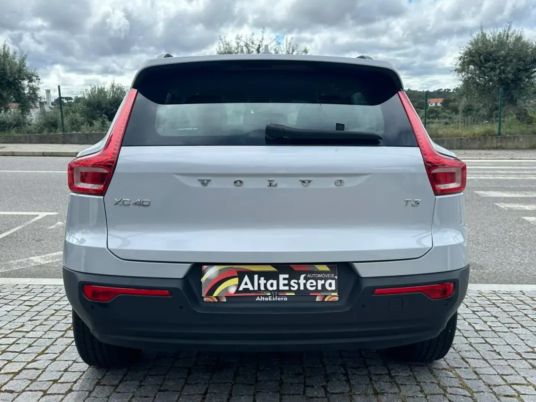 Volvo XC 40 2019 - 24900 EUR, 91623 km - AUTO.MOTO.pt - 91623km - foto 5 de 29