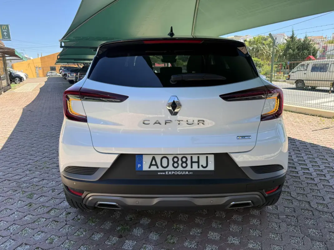 Renault Captur 2022 - 19900 EUR, 50534 km - AUTO.MOTO.pt - 50534km - foto 4 de 18