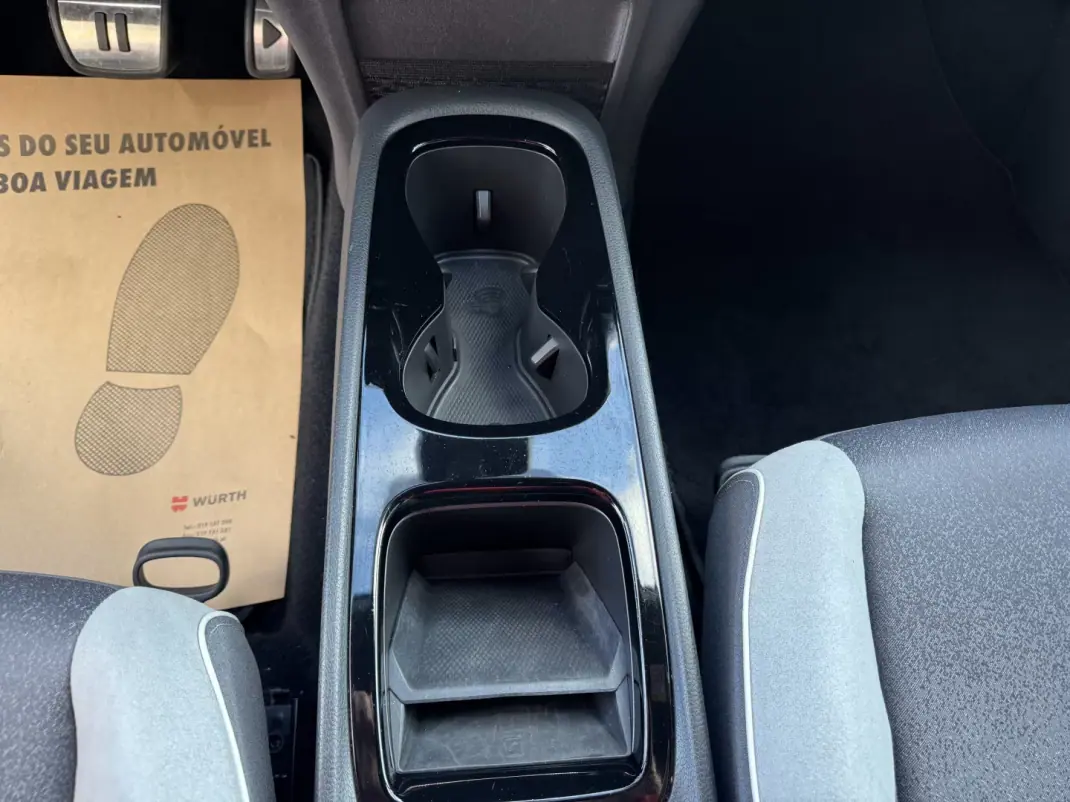 Volkswagen ID.3 2020 - 19500 EUR, 94000 km - AUTO.MOTO.pt - 94000km - foto 38 de 44