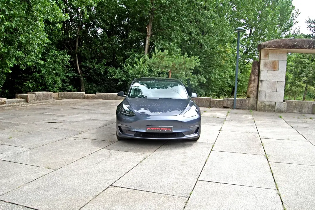 Tesla Model 3 2022 - 34500 EUR, 50871 km - AUTO.MOTO.pt - 50871km - foto 5 de 13