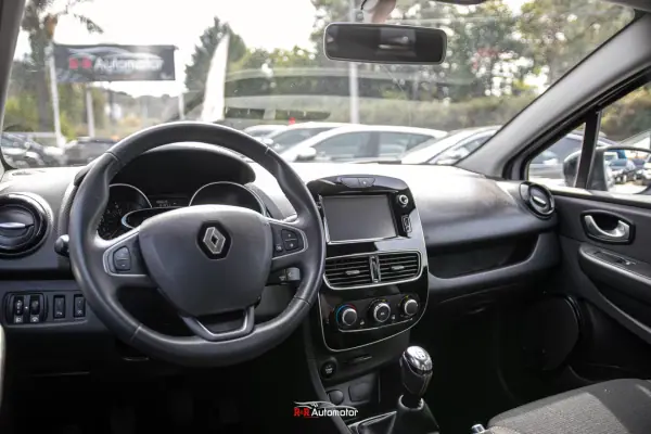 Renault Clio 2017 — foto 3 de 32