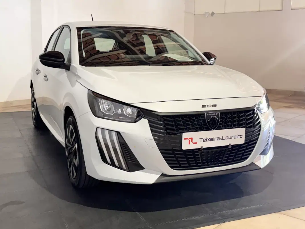 Peugeot e-208 2026 - 28490 EUR, 7690 km - 7690km - foto 3 de 23