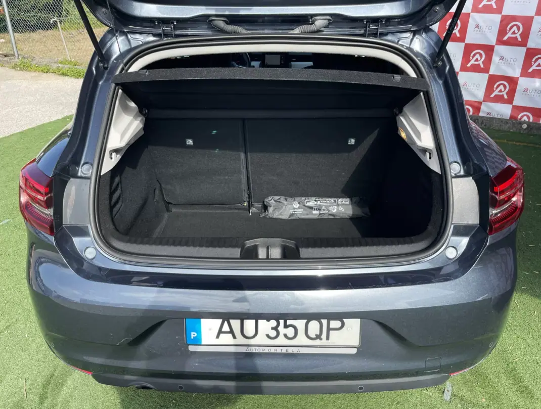 Renault Clio 2022 - 16990 EUR, 63150 km - 63150km - foto 21 de 21