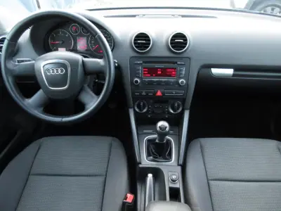 Audi A3 Sportback 2006 - 7490 EUR, 285 km - AUTO.MOTO.pt - 285km - foto 25 de 30