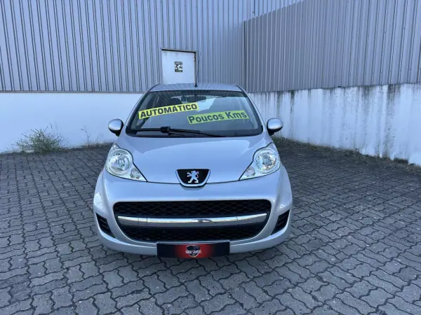 Peugeot 107 2011 - 7990 EUR, 91000 km - AUTO.MOTO.pt - 91000km - foto 2 de 16