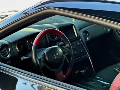 Nissan GT-R 2014 - 129900 EUR, 116000 km - AUTO.MOTO.pt - 116000km - foto 14 de 18