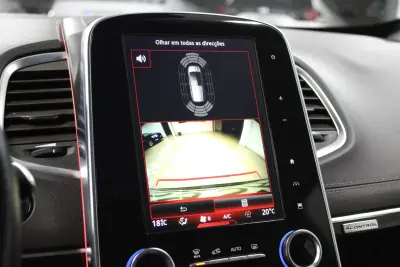 Renault Espace 2017 - 17900 EUR, 171000 km - AUTO.MOTO.pt - 171000km - foto 18 de 31