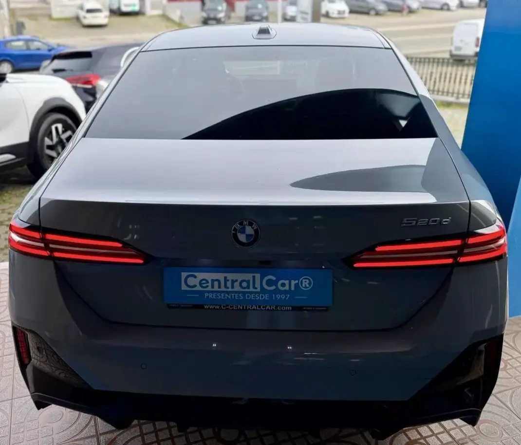 BMW 520 2024 - 52450 EUR, 45000 km - AUTO.MOTO.pt - 45000km - foto 10 de 27