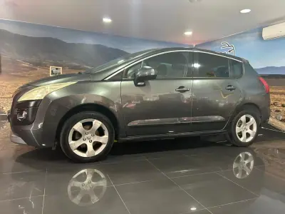 Peugeot 3008 2012 - 276404km