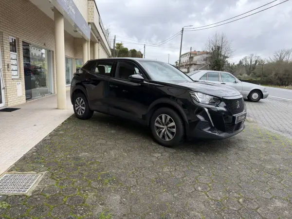 Peugeot 2008 2023 - 20900 EUR, 101000 km - AUTO.MOTO.pt - 101000km - foto 4 de 13