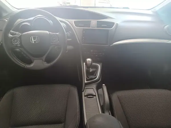 Honda Civic 2016 - 14890 EUR, 120487 km - AUTO.MOTO.pt - 120487km - foto 23 de 34