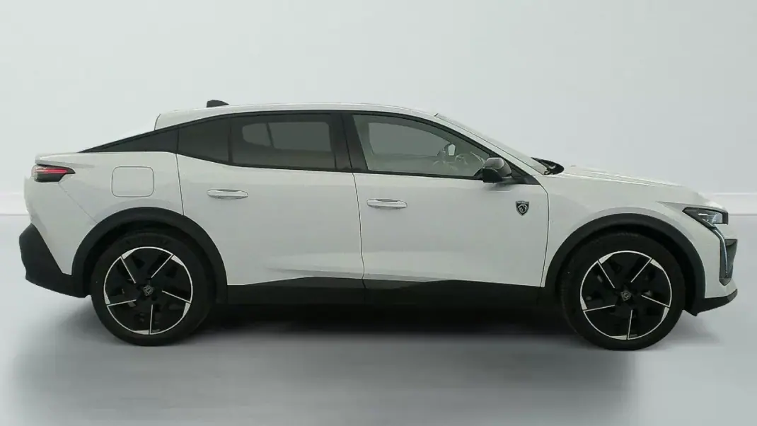 Peugeot 408 2024 - 33750 EUR, 2992 km - AUTO.MOTO.pt - 2992km - foto 4 de 19