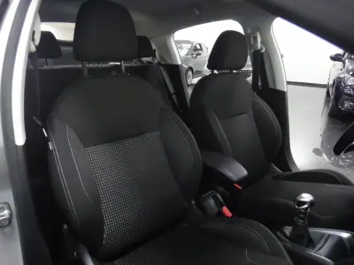 Peugeot 208 2018 - 9900 EUR, 84000 km - 84000km - foto 21 de 26