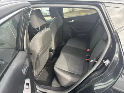 Ford Fiesta 2018 - 14990 EUR, 106000 km - AUTO.MOTO.pt - 106000km - foto 13 de 14