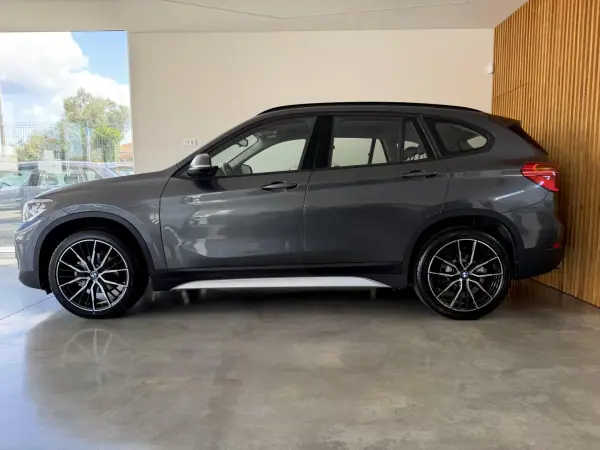 BMW X1 2019 - 22000 EUR, 58000 km - AUTO.MOTO.pt - 58000km - foto 12 de 112