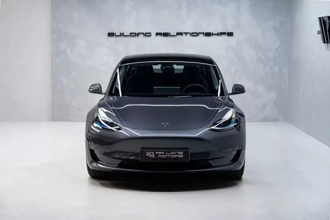 Tesla Model 3 2023 - 31950 EUR, 88000 km - 88000km - foto 5 de 48