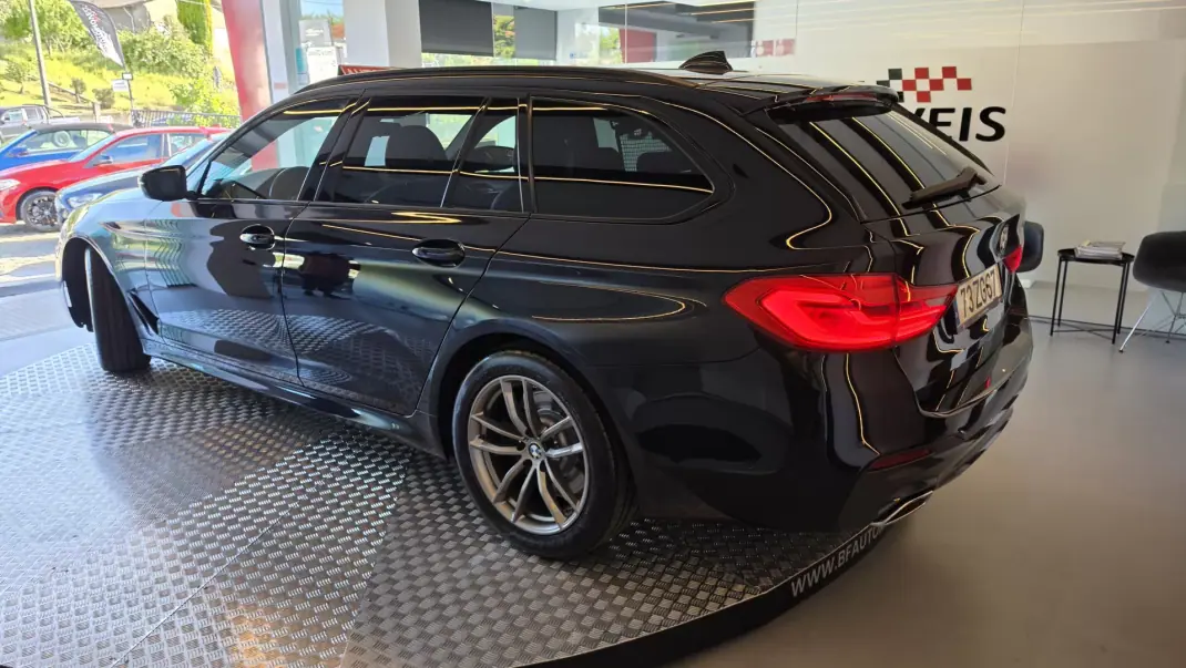 BMW 525 2019 - 31500 EUR, 84679 km - AUTO.MOTO.pt - 84679km - foto 23 de 67