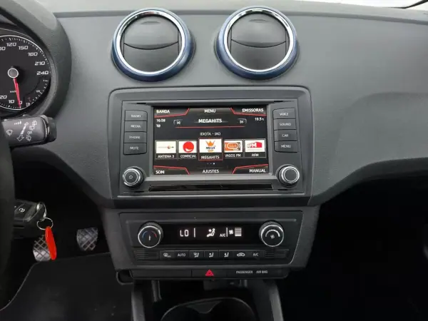 SEAT Ibiza 2016 - 8990 EUR, 160800 km - AUTO.MOTO.pt - 160800km - foto 20 de 34