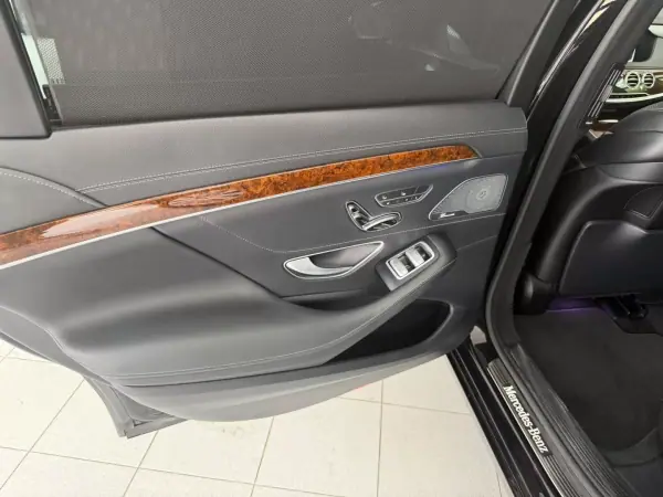 Mercedes-Benz S 350 2015 - 29000 EUR, 393085 km - AUTO.MOTO.pt - 393085km - foto 34 de 44