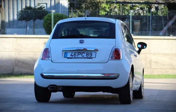 Fiat 500 2013 - 7500 EUR, 171000 km - AUTO.MOTO.pt - 171000km - foto 21 de 26