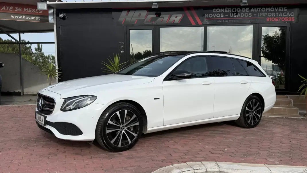 Mercedes-Benz E 300 2019 - 26990 EUR, 147000 km - AUTO.MOTO.pt - 147000km - foto 2 de 41