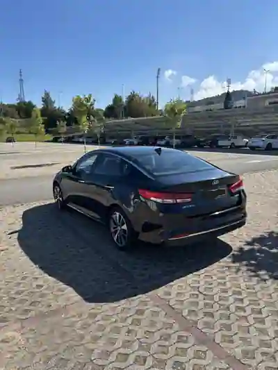 Kia Optima SW 2016 - 12480 EUR, 132000 km - AUTO.MOTO.pt - 132000km - foto 4 de 15