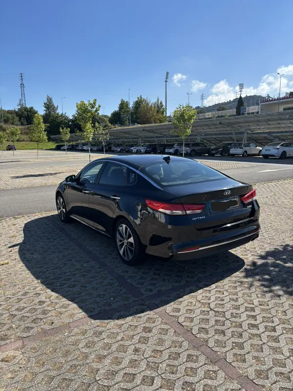 Kia Optima SW 2016 - 12480 EUR, 132000 km - AUTO.MOTO.pt - 132000km - foto 4 de 15