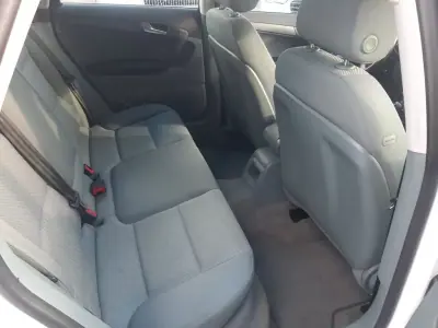 Audi A3 Sportback 2010 - 9900 EUR, 224980 km - AUTO.MOTO.pt - 224980km - foto 28 de 34