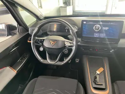 Cupra Born 2023 - 27800 EUR, 83155 km - 83155km - foto 10 de 31