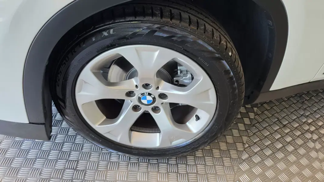 BMW X1 2011 - 9900 EUR, 192351 km - AUTO.MOTO.pt - 192351km - foto 27 de 52