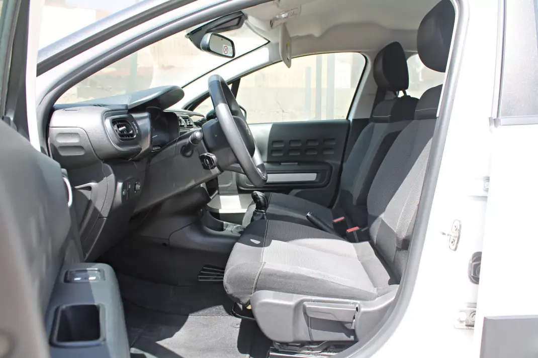 Citroën C3 2019 - 13900 EUR, 72092 km - AUTO.MOTO.pt - 72092km - foto 10 de 21