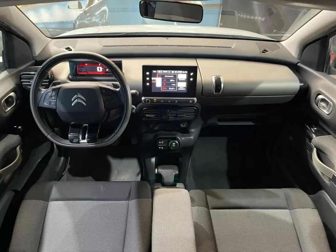 Citroën C4 Cactus 2017 - 10750 EUR, 58000 km - AUTO.MOTO.pt - 58000km - foto 21 de 37