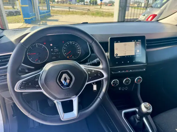 Renault Clio 2021 - 14500 EUR, 109414 km - AUTO.MOTO.pt - 109414km - foto 14 de 26